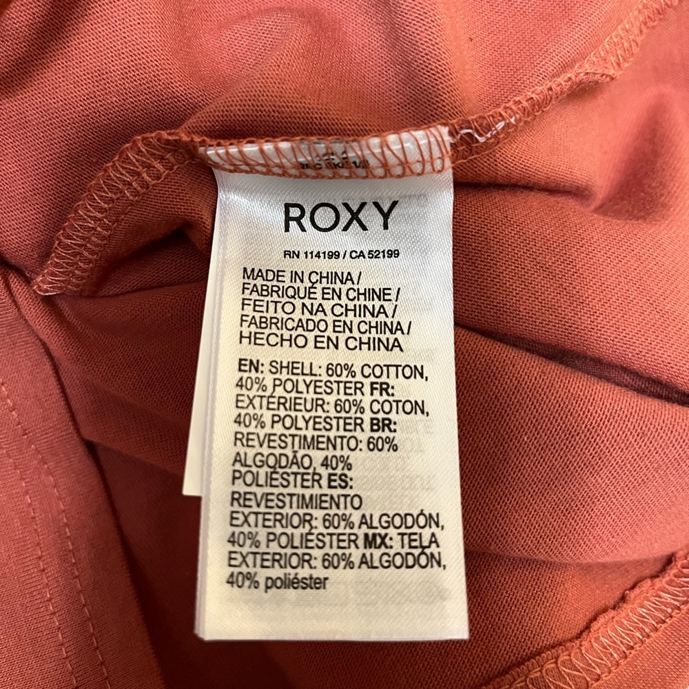 NWOT Roxy Flirty Vibe V-neck Top - Picture 11 of 11